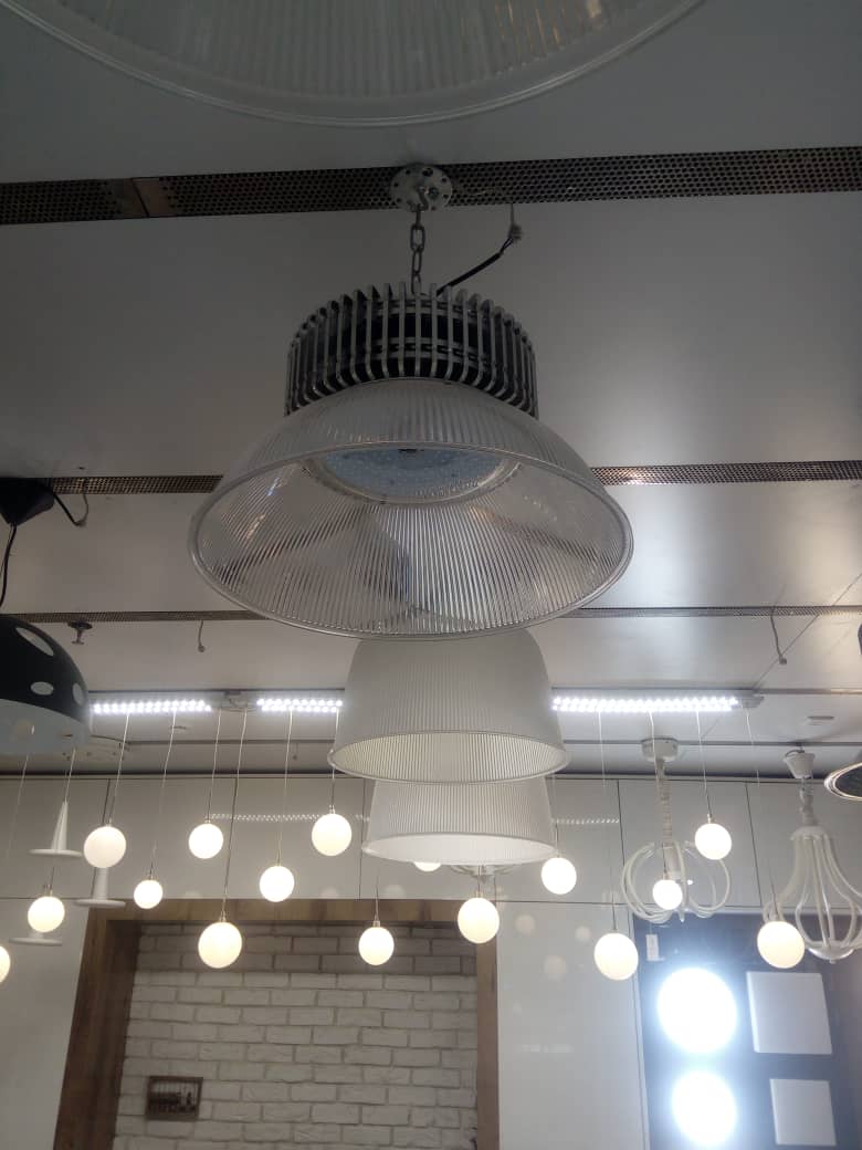 چراغ سوله ای و شیپوری و پرژکتور(نمایندگی)